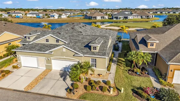 Property Slideshow image 2 of 43 | 1828 knights bridge trl, Port Charlotte, FL, 33980