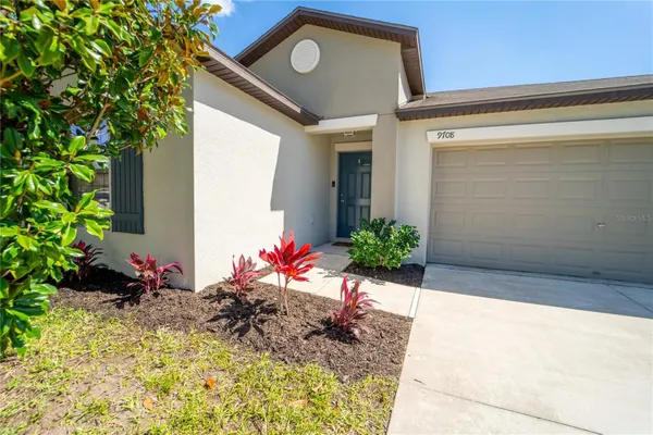 Property Slideshow image 2 of 50 | 9708 sage creek dr, Ruskin, FL, 33573