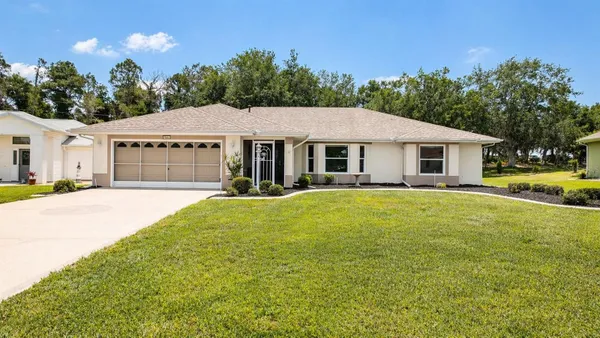 Property Slideshow image 3 of 30 | 5277 indian ocean loop, Tavares, FL, 32778