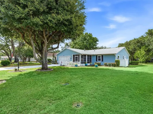 Property Slideshow image 3 of 51 | 2107 greenlaw ct, Leesburg, FL, 34788