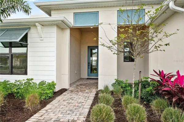 Property Slideshow image 3 of 33 | 5856 freestone cir, Apollo Beach, FL, 33572