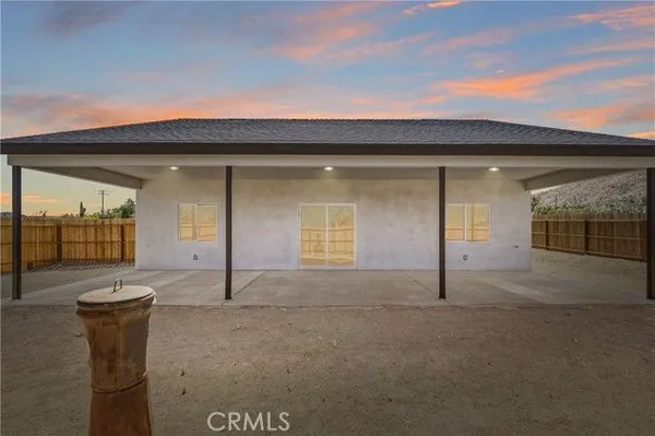 Property Slideshow image 2 of 29 | 7067 mohawk trl, Yucca Valley, CA, 92284