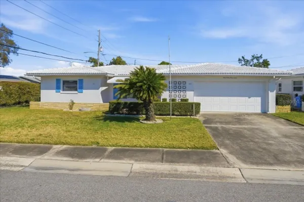 Property Slideshow image 2 of 40 | 10197 44th st, Pinellas Park, FL, 33782