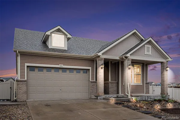 Property Slideshow image 2 of 28 | 5521 ensenada st, Denver, CO, 80249