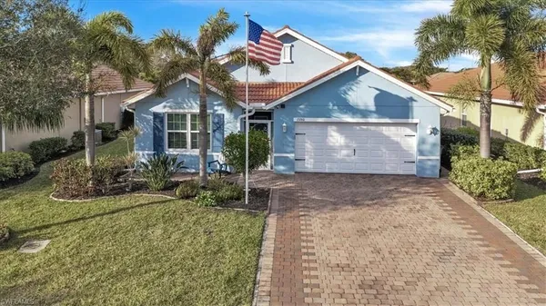 Property Slideshow image 3 of 49 | 15260 yellow wood dr, Alva, FL, 33920