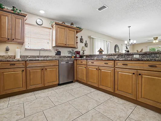 Property Slideshow image 3 of 23 | 8830 se 168th sedgwick pl, The Villages, FL, 32162