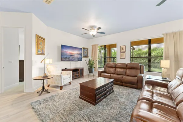 Property Slideshow image 3 of 62 | 724 villa park rd, Poinciana, FL, 34759