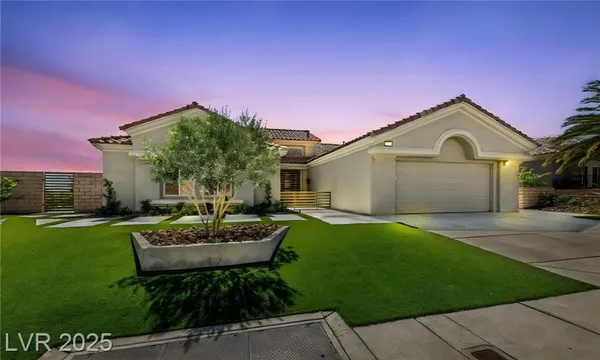Property Slideshow image 3 of 69 | 2616 faiss dr, Las Vegas, NV, 89134