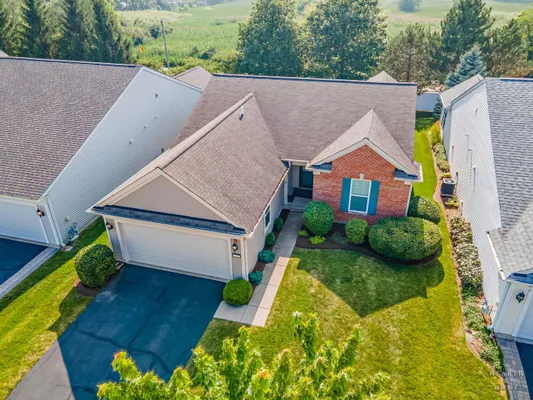 Property Slideshow image 2 of 32 | 12415 copper ln, Huntley, IL, 60142