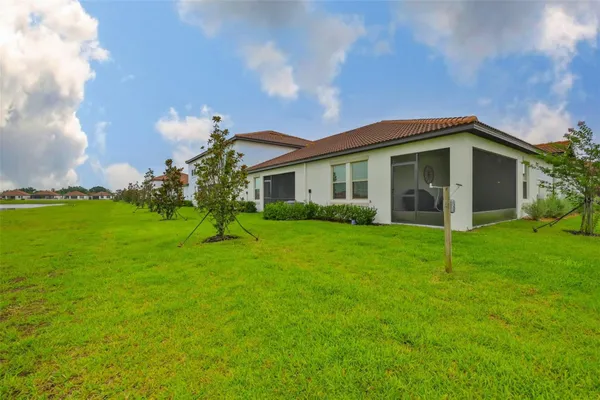 Property Slideshow image 3 of 42 | 17255 holly well ave, Wimauma, FL, 33598