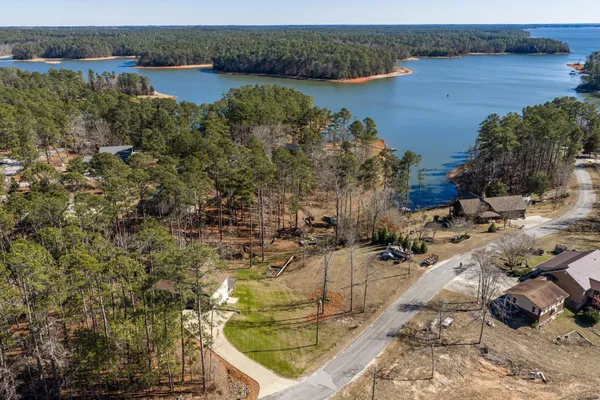 Property Slideshow image 2 of 75 | 137 memorial dr, Mccormick, SC, 29835
