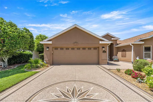 Property Slideshow image 3 of 44 | 8481 se 168th kittredge loop, The Villages, FL, 32162
