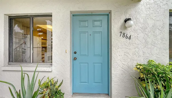 Property Slideshow image 2 of 17 | 7864 eagle creek dr 7864, Sarasota, FL, 34243