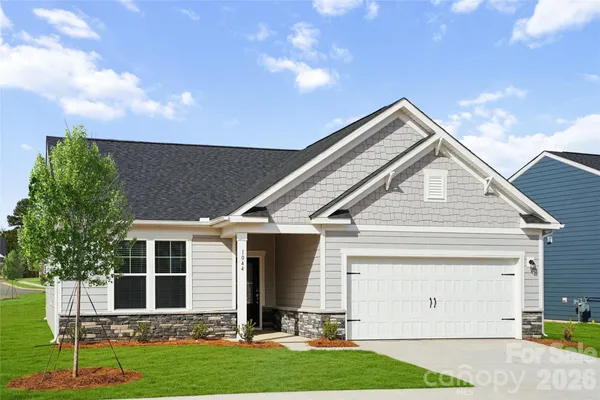 Property Slideshow image 2 of 39 | 1095 arundle rd, Sherrills Ford, NC, 28673