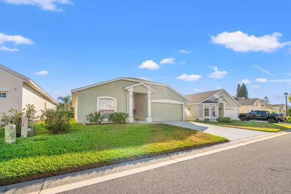 Property Slideshow image 3 of 34 | 221 prather dr, Davenport, FL, 33837