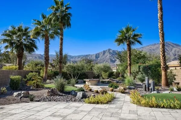 Property Slideshow image 2 of 48 | 81943 prism dr, La Quinta, CA, 92253