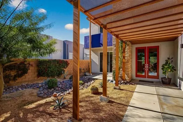 Property Slideshow image 3 of 53 | 779 spaulding ln, Palm Springs, CA, 92262