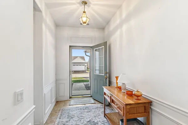 Property Slideshow image 2 of 18 | 11869 chatfield xing, Huntley, IL, 60142