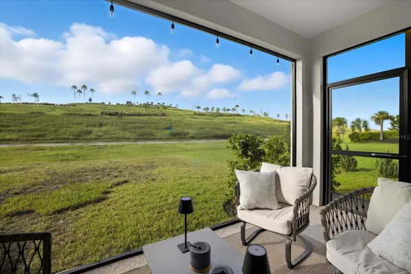 Property Slideshow image 3 of 36 | 6258 grandview hill ct, Bradenton, FL, 34203