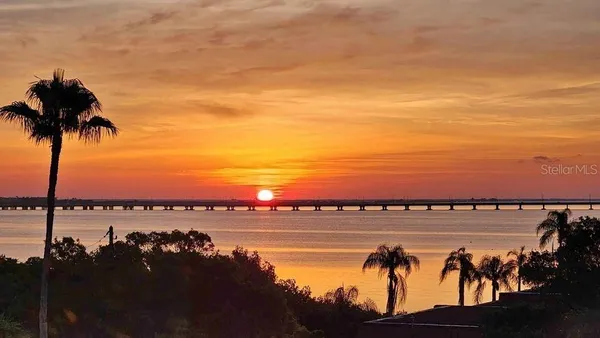 Property Slideshow image 3 of 45 | 19029 us highway 19 n apt 9-404, Clearwater, FL, 33764