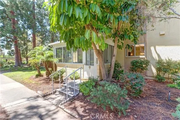 Property Slideshow image 2 of 46 | 212 avenida majorca d, Laguna Woods, CA, 92637