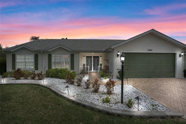 Property Slideshow image 2 of 59 | 25274 lost oak cir, Leesburg, FL, 34748