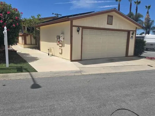 Property Slideshow image 3 of 43 | 1164 via santa paulo, Vista, CA, 92081