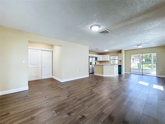 Property Slideshow image 3 of 26 | 8101 casuarina dr, Port Richey, FL, 34668
