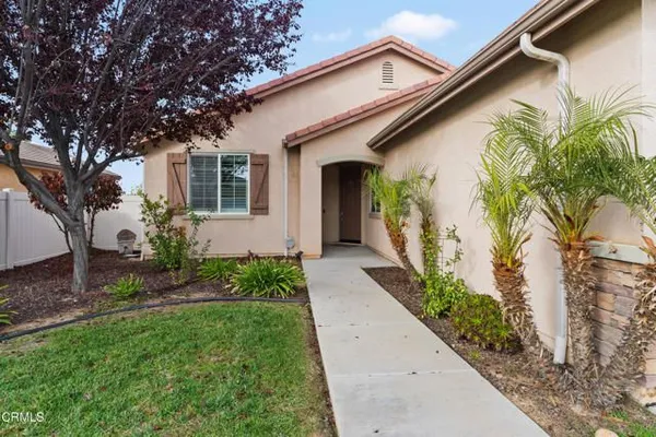 Property Slideshow image 2 of 20 | 13324 sterling heights dr, Bakersfield, CA, 93306