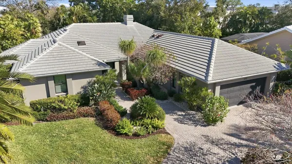 Property Slideshow image 2 of 65 | 4761 pine harrier dr, Sarasota, FL, 34231