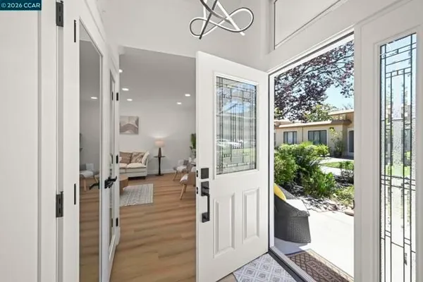Property Slideshow image 3 of 44 | 2045 pine knoll dr 6, Walnut Creek, CA, 94595