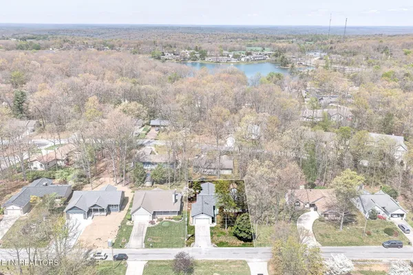 Property Slideshow image 3 of 51 | 110 britton ln, Crossville, TN, 38558