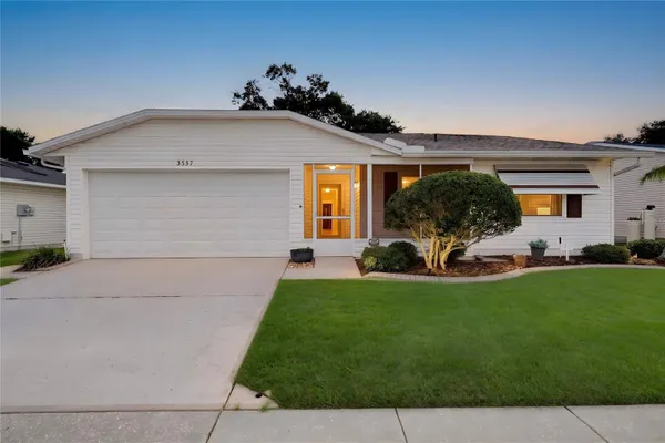 Property Slideshow image 2 of 64 | 3537 highland fairways blvd, Lakeland, FL, 33810
