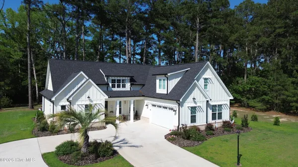 Property Slideshow image 3 of 86 | 1220 n middleton dr, Calabash, NC, 28467