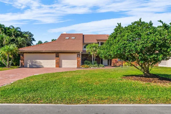 Property Slideshow image 2 of 71 | 4672 pine harrier dr, Sarasota, FL, 34231
