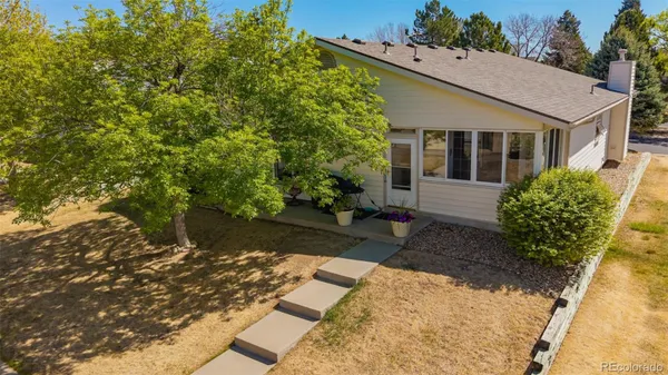 Property Slideshow image 2 of 37 | 21 curtis ct, Broomfield, CO, 80020