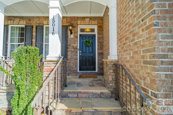 Property Slideshow image 2 of 43 | 15016 high bluff ct, Charlotte, NC, 28278