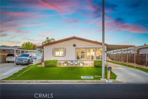 Property Slideshow image 2 of 30 | 38075 calle amigable, Murrieta, CA, 92563