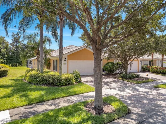 Property Slideshow image 2 of 61 | 11753 fan tail ln, Orlando, FL, 32827