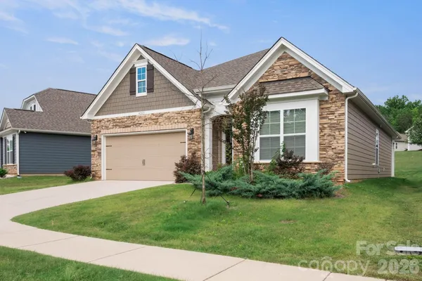 Property Slideshow image 2 of 30 | 4229 millstream rd, Denver, NC, 28037