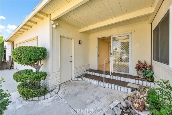 Property Slideshow image 3 of 54 | 1272 brentwood way, Hemet, CA, 92545
