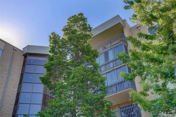 Property Slideshow image 2 of 45 | 14300 e marina dr 605, Aurora, CO, 80014