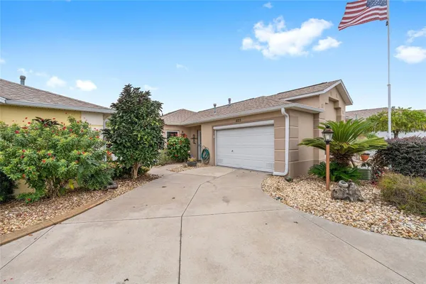 Property Slideshow image 3 of 54 | 1822 athens ln, The Villages, FL, 32162