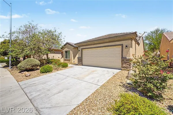Property Slideshow image 3 of 32 | 2708 crested ibis ave, North Las Vegas, NV, 89084
