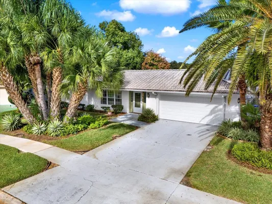 Property Slideshow image 3 of 36 | 720 bowsprit pl, Palm Harbor, FL, 34685