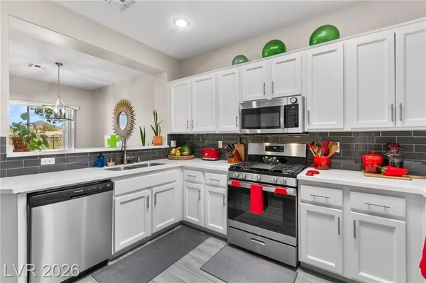 Property Slideshow image 3 of 32 | 1458 fieldbrook st, Henderson, NV, 89052
