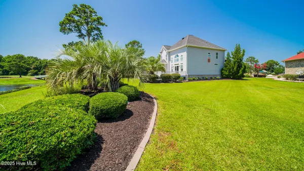 Property Slideshow image 3 of 72 | 569 fairburn ct, Calabash, NC, 28467