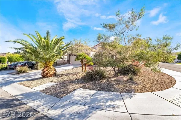 Property Slideshow image 3 of 32 | 2570 cosmic dust st, Henderson, NV, 89044