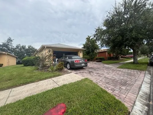 Property Slideshow image 2 of 9 | 106 vista dr, Kissimmee, FL, 34759