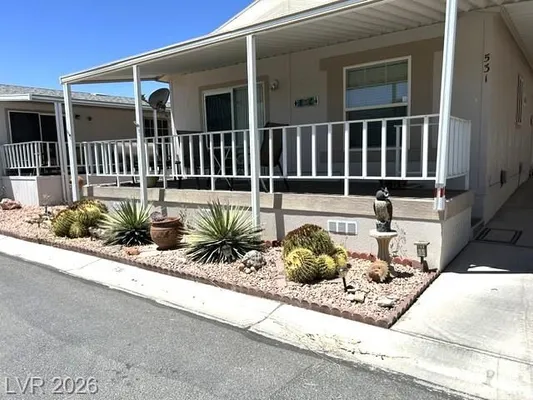 Property Slideshow image 3 of 52 | 531 montecito dr, Pahrump, NV, 89048